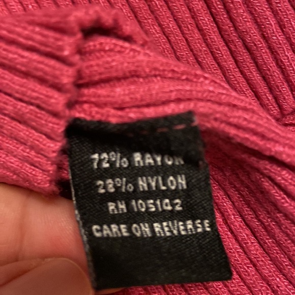 Women Shirt size S long 22” - Picture 5 of 5